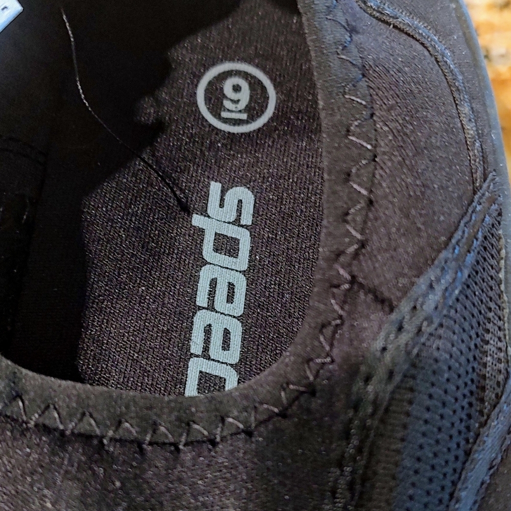 Speedo Men's Black Water Shoes. Size 9 NWT - Picture 9 of 11